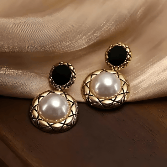 Noir Pearl Accent Gold Liner Earrings